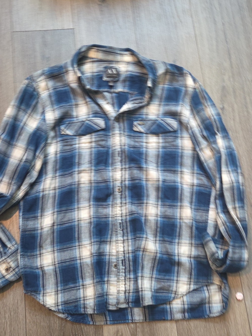 Armani Exchange Blue and White Plaid Casual Button-Down
